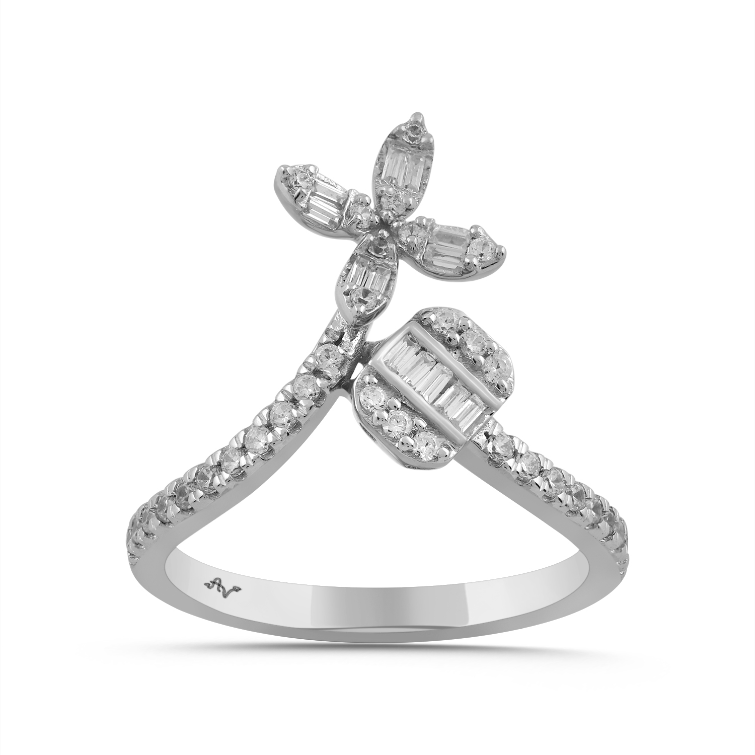 LADIES RING 0.33CT ROUND/BAGUETTE DIAMOND 14K WHITE GOLD - Image 1