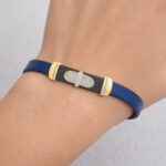 0.25 Ct Round Diamond Men�S Bracelet Yellow Gold  With Rubber Strap (Blue/Black) - Image 4